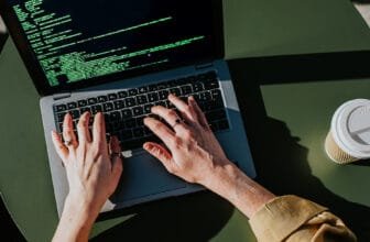 Best Computers for IT Students: Top Laptops for Performance and Portability